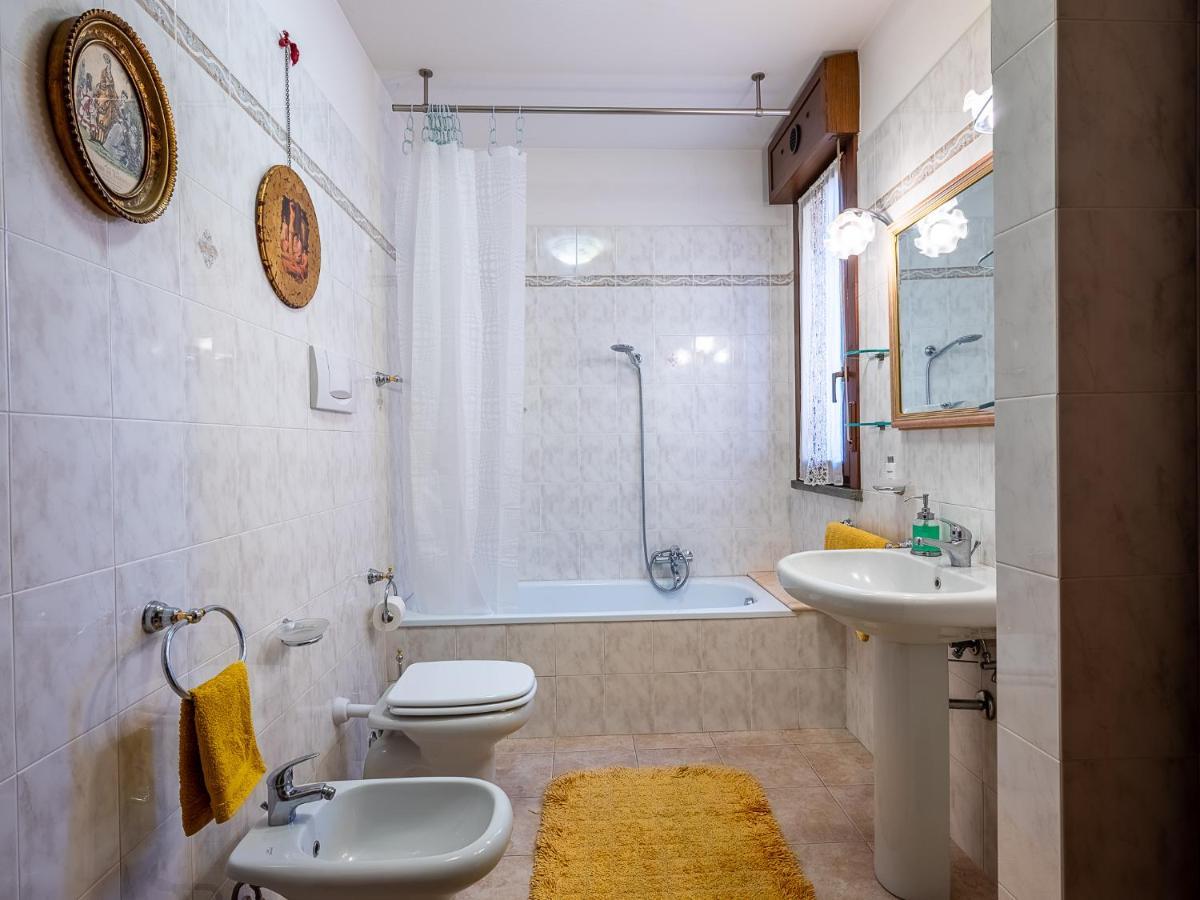 ريجّو إيميليا Il Bosco Di Re Guesthouse, Camera Matrimoniale المظهر الخارجي الصورة